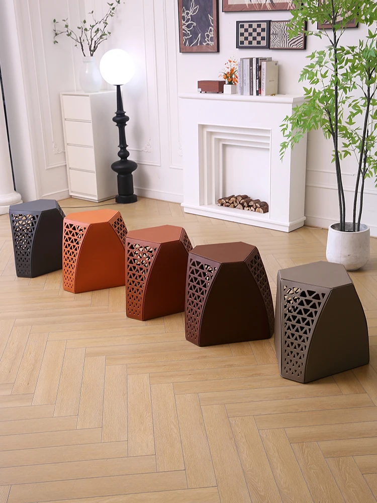 

Fashionable Hollow Design Metal Stool, Unique Geometric Appearance, Practical and Beautiful in The Living Room and Bedroom