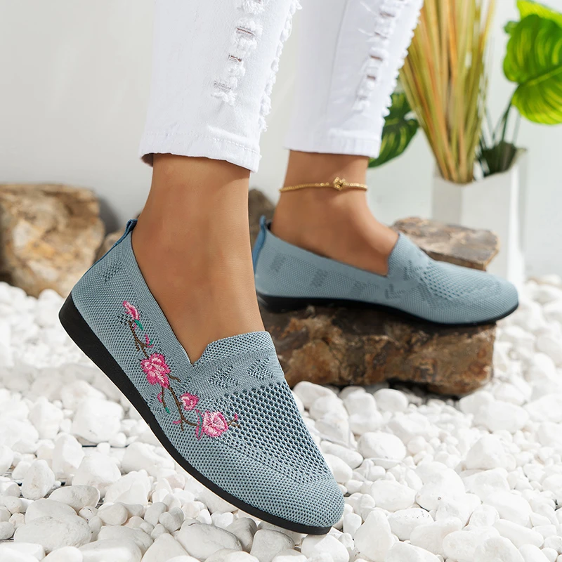 Embroider Flowers Flats for Women Slip-On Breathable Knitted Non-Slip Sneakers Woman Comfortable Soft Sole Casual Shoes Ladies