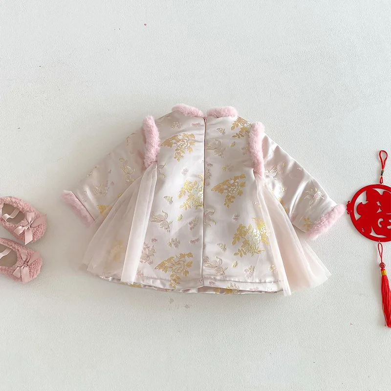 ملابس الفتيات الاحتفالية للعام الجديد 2025 فستان شتوي جديد للأطفال على الطراز الصيني بياقة مائلة من القطن تنورة للأطفال