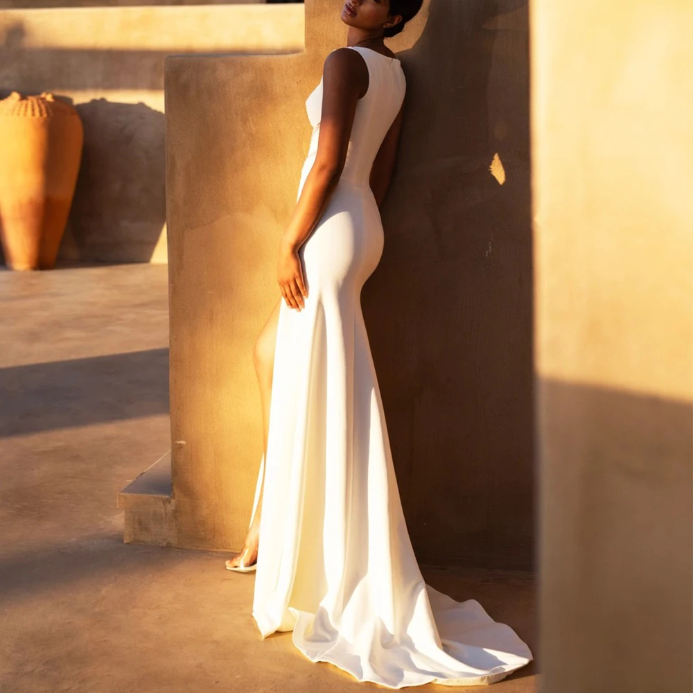 Charming Scoop คอชุดแต่งงานเงือกแขนกุดเซ็กซี่ด้านข้าง High Slit กับประดับด้วยลูกปัดที่กําหนดเองе