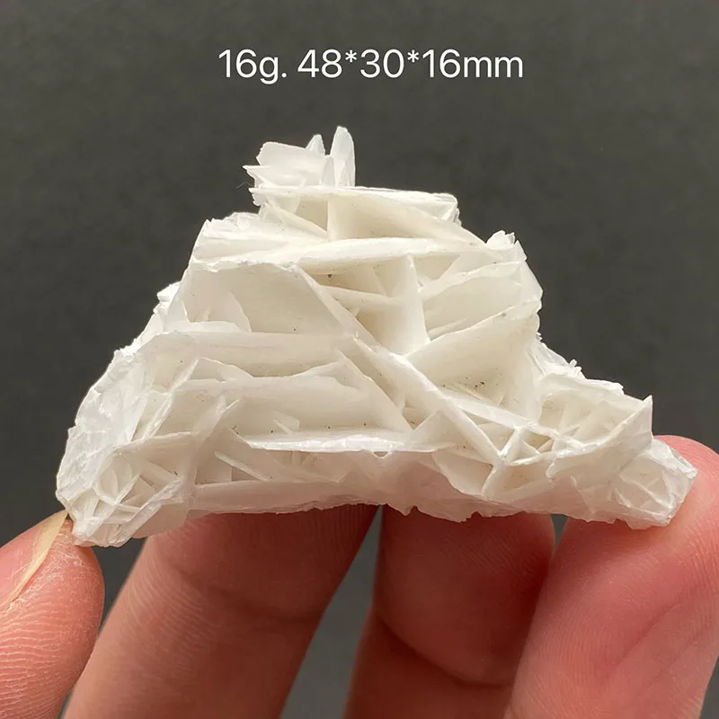 100% Natural White-Petal Calcite（Pink Fluorescence）Raw Stone Mineral Specimen Semi-Precious Stone Bead Collection