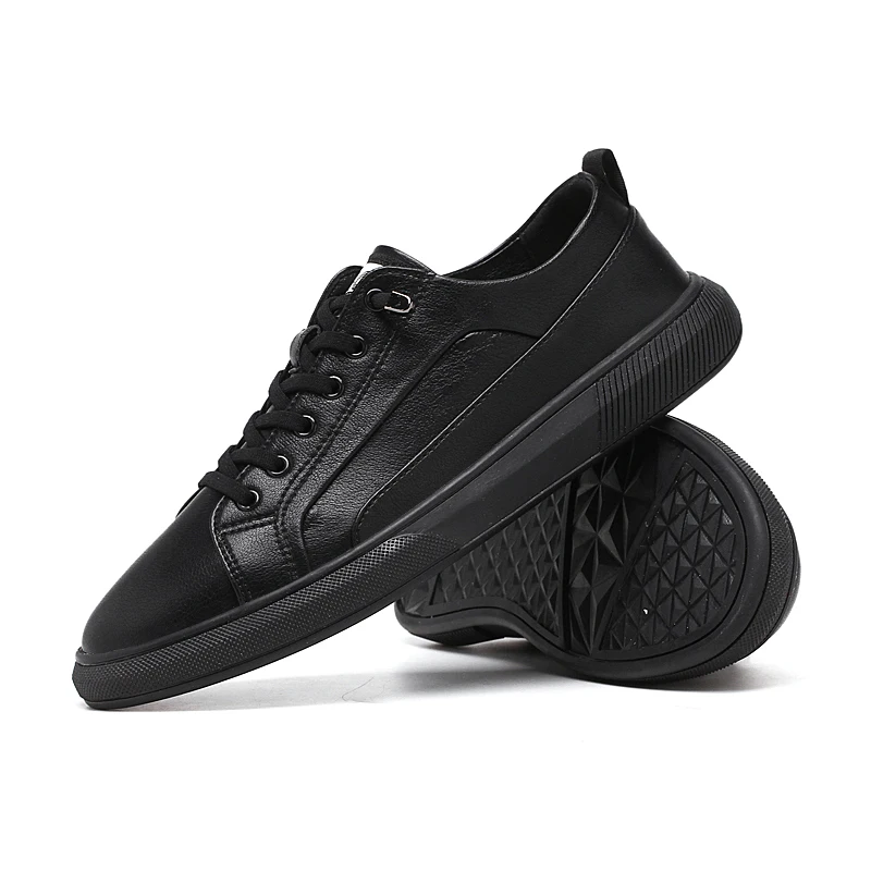

White Black Men Shoes Comfortable Casual Skateboard Shoes Men Solid Leisure Sneakers Lightweight Walking Shoes