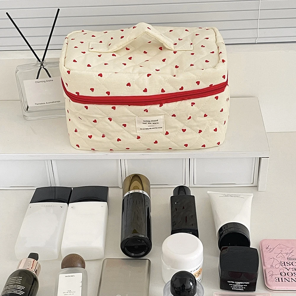 Mode Ins Herz Frauen Quilten Make-Up Tasche Große Kapazität Kulturbeutel Kosmetische Lagerung Tasche Handtasche Damen Zipper Make-Up Tasche – Detail 4