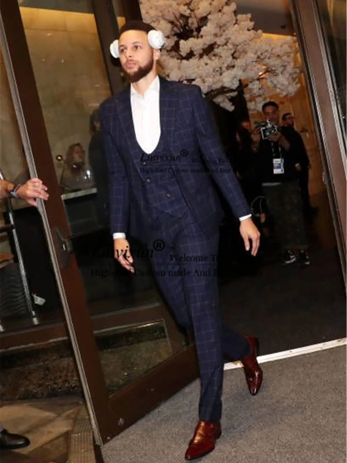 

Fashion Navy Blue Plaid Wedding Suits For Men Slim Groom Tuxedos 3 Pieces Jacket Vest Pants Set Male Prom Blazers Costume Homme