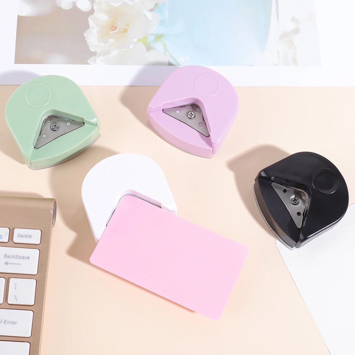 1 шт. мини-портативный угловой круглый станок R4, используемый для офисного карточка, поздравительных карточек, фотографий, визитных карточек с заостренным углом