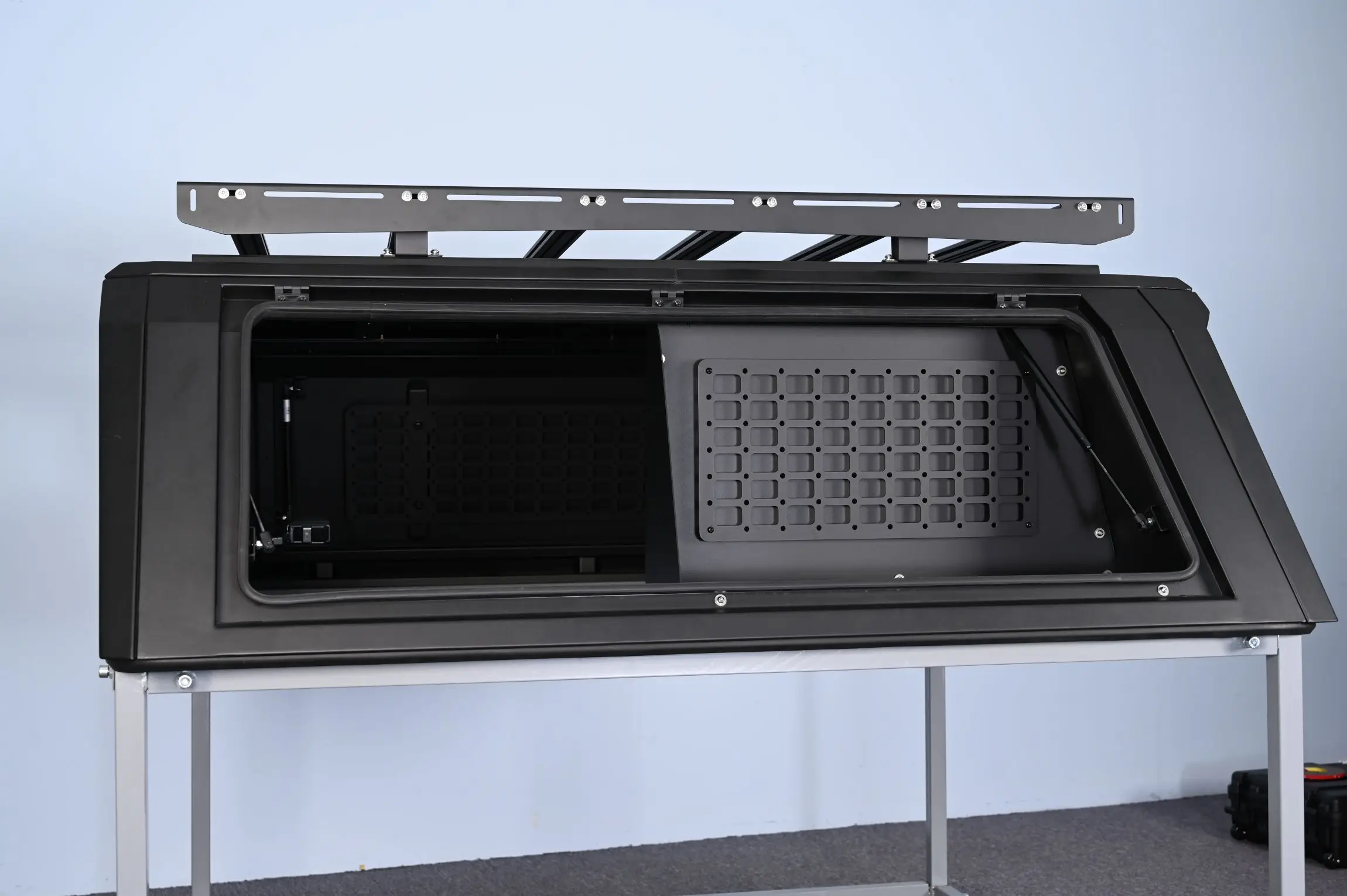 Steel Aluminum Hardtop 4x4 Pickup Truck Bed Truck Bed Caps Pickup Canopy Topper Truck Hard Top for TATA XENON/ Ford ranger