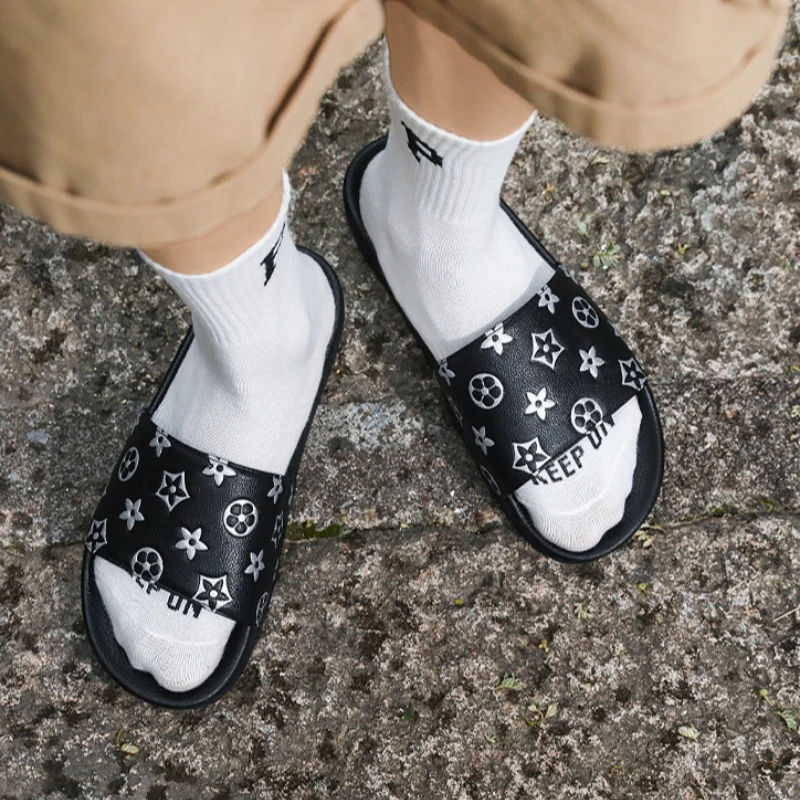 Chinelos de moda masculina cor bloqueada dedo do pé redondo salto wearable leve antiderrapante de secagem rápida clássico chinelos de um ombro