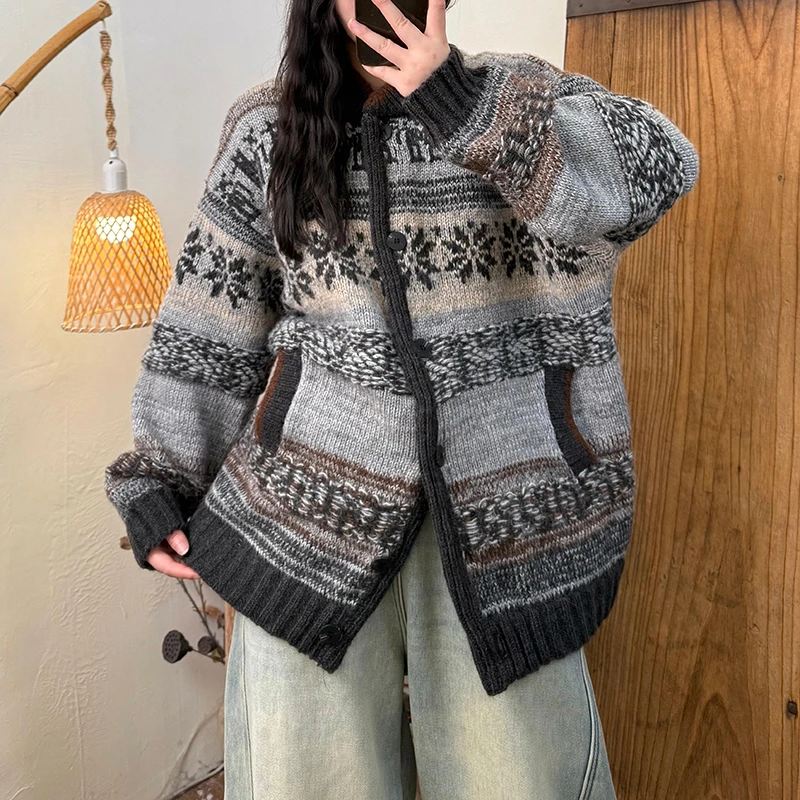 

Новое поступление 2025, осенний стиль искусства, женский однобортный свободный кардиган с длинными рукавами и круглым вырезом, повседневный винтажный свитер с принтом H129