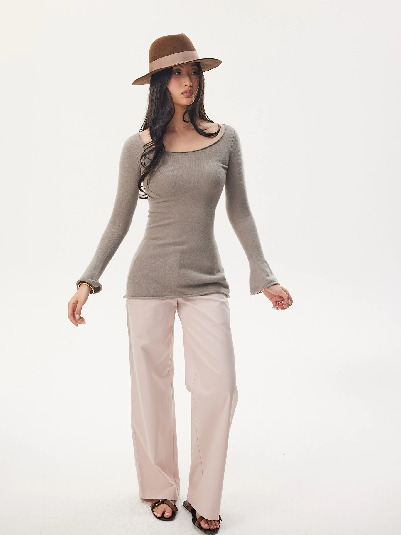 

Self-ideology Independent Brand Pure Wool Slim-fit Bell Sleeve Knitted Dress Commute Style round Neck Long Sleeve Dress