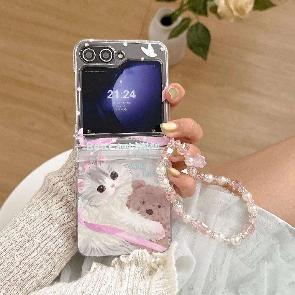 Luxury Transparent Cute Bear Hug Kitty Cat With Bracelet Lanyard Phone Case For Samsung Z Flip 5 4 3 6 7 Protective Hard Cover