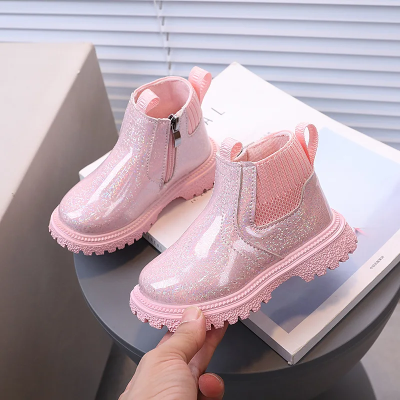 2026 New Autumn Winter Baby Kids Short Boots Girls Shoes Glossy Surface Children Boots Fashion Toddler Kids Snow Shoes view 4
