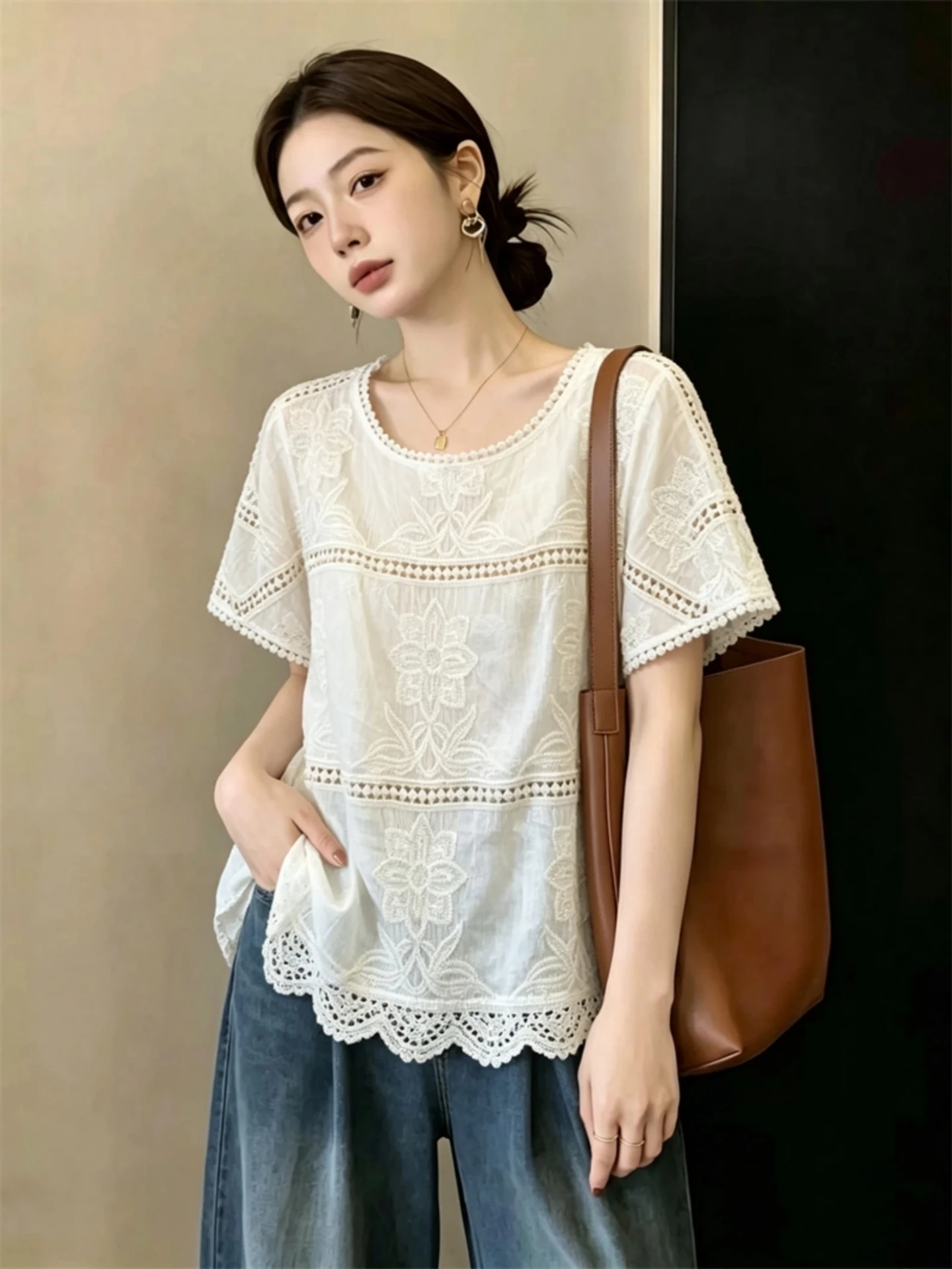 

Lace Hollow out Short Sleeve White Shirt Women's Style Summer plus Size Slimming Design Anti-Aging Top Korean Version Loose Fit