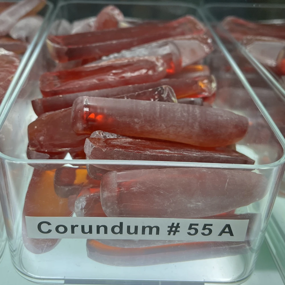 

100 грамм/пакет Необработанные синтетические сапфиры: желто-оранжевый корунд, необработанный материал