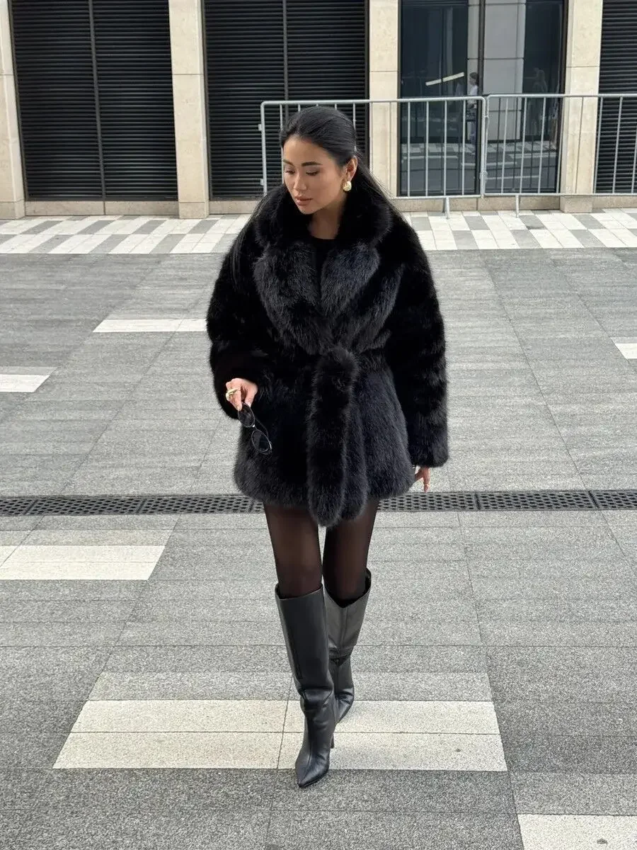 Outwear Luxury Women's Winter New Artificial Fur Jacket Medium Long Imitation Fox Fur Style Big Collar Loose Plush Coat Outfit