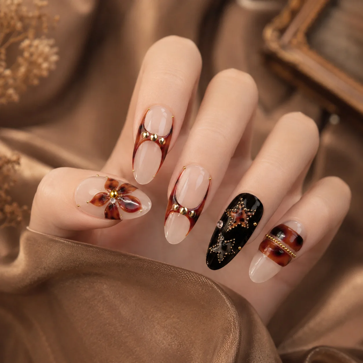 Retro Autumn Gothic Nail Decals Tortoiseshell Amber Bow Flower Star Bat Devil Horn Long Strip Gold Dot Rivet 5D Nail Stickers