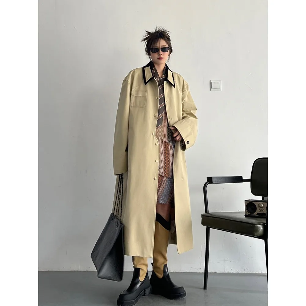 SuperAen primavera y otoño 2025 nuevo diseño largo gabardina caqui asimétrica para mujeres abrigos de gran tamaño de estilo coreano