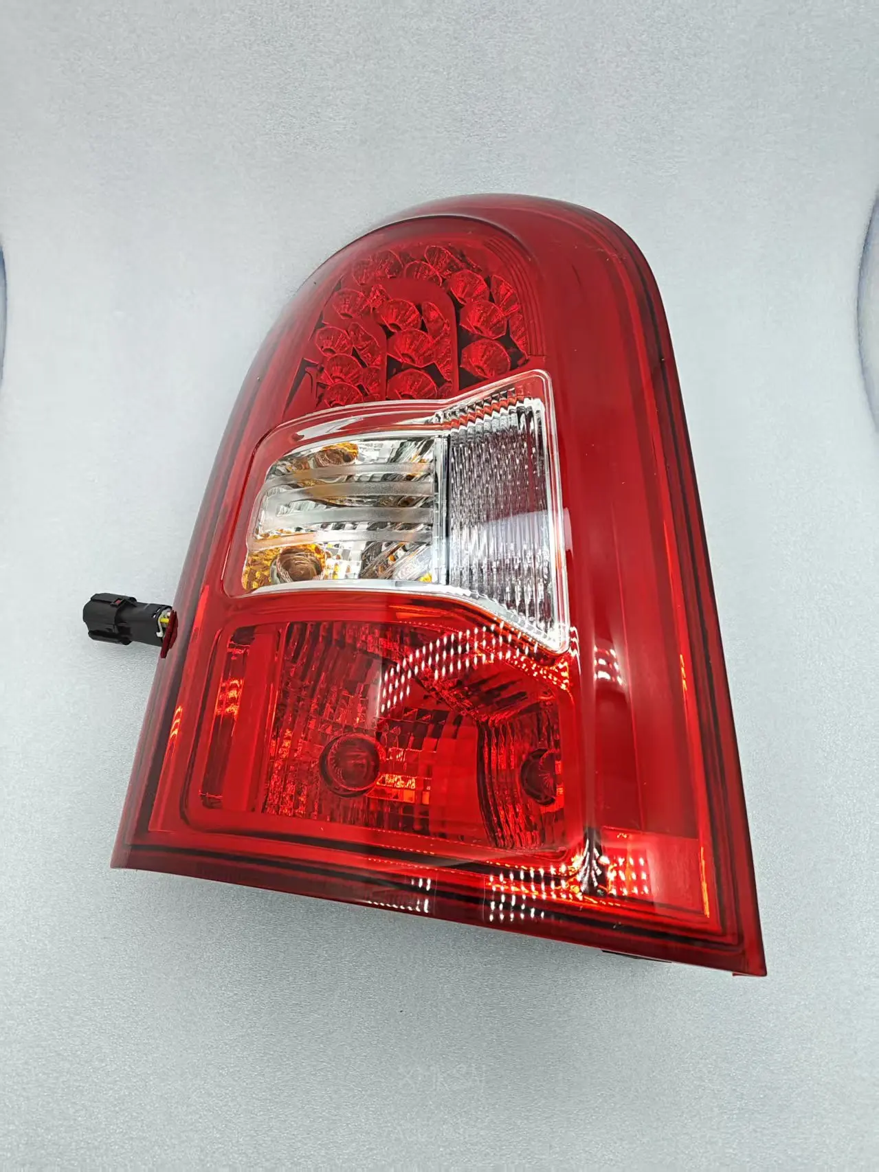 Left Rear Lamp Assy Combi +Fog  8360108C10 For Ssanggyong Rexgon  Rexotn(M&M) 20120601-20170430