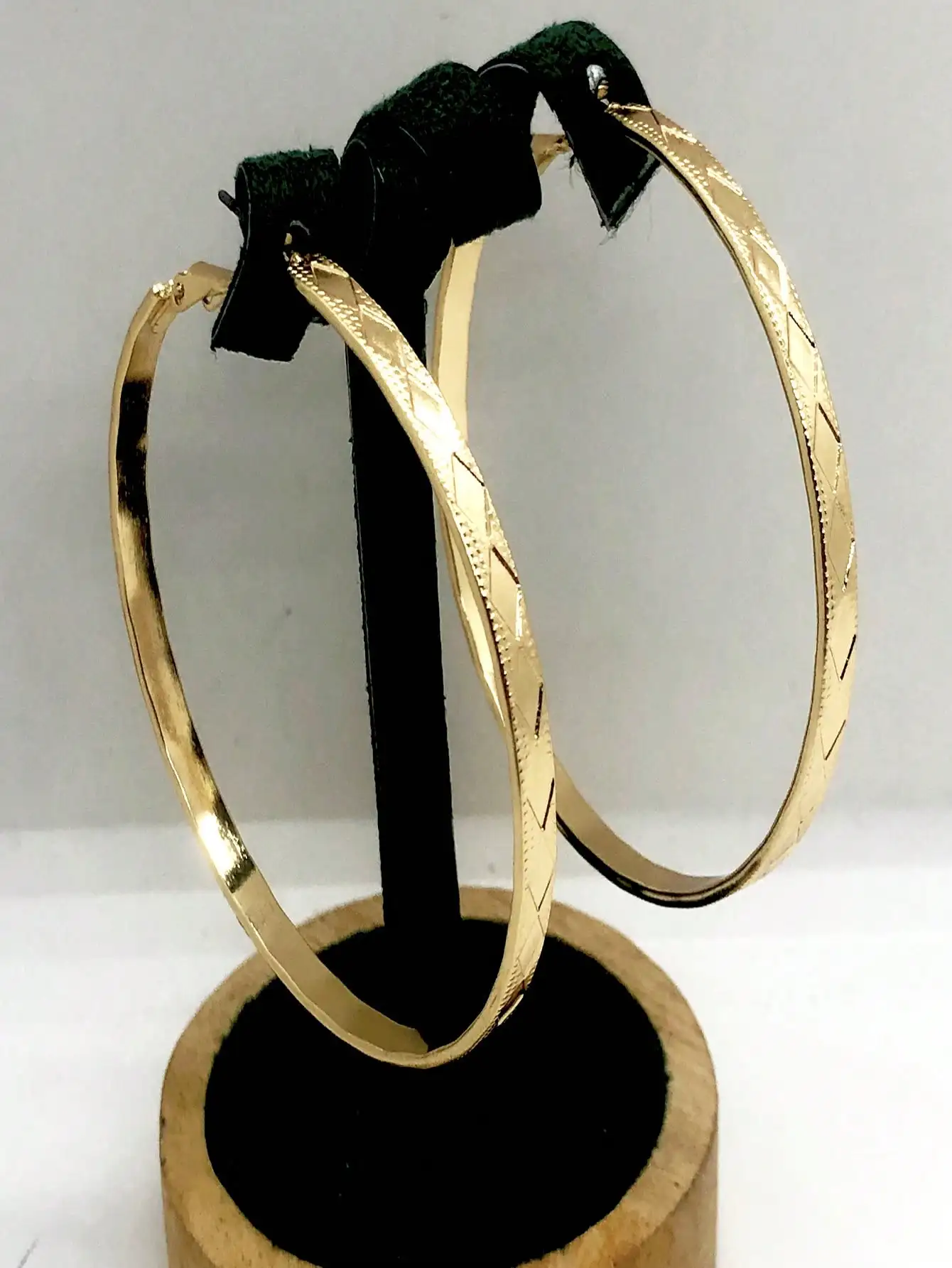 

Текстурированные серьги-кольца золотого цвета для женщин, модные украшения для повседневной носки