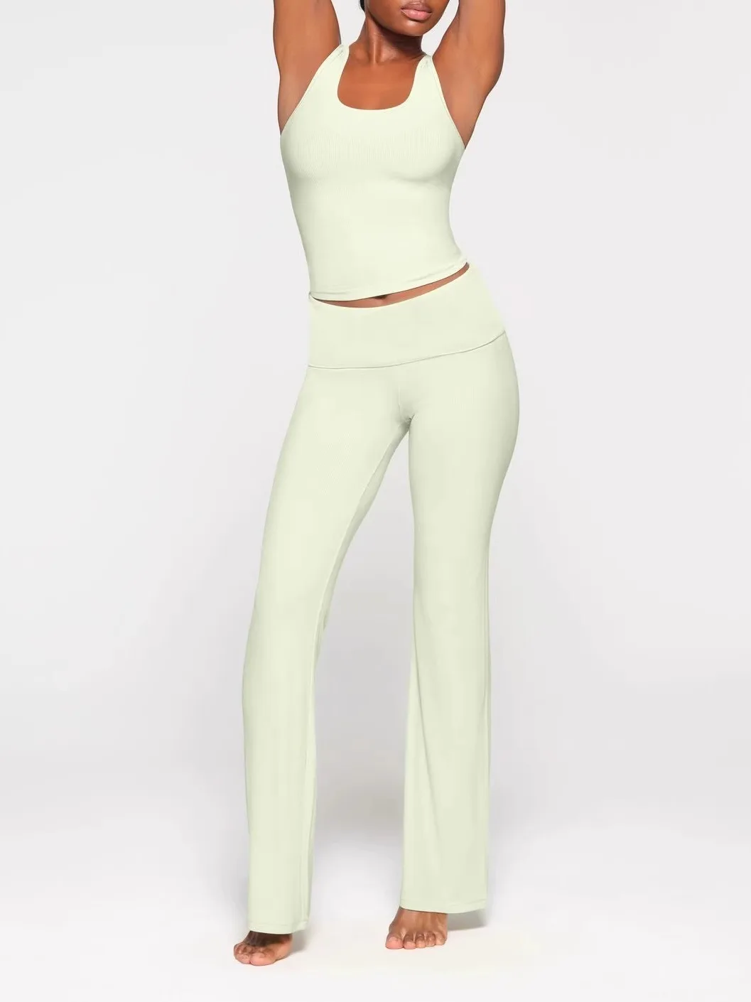 

Новый летний комплект для женщин: топ-бюстье и брюки мятно-зеленого цвета, домашняя одежда для сна в стиле Spicy Girl, бесшовный, облегающий, с длинным рукавом, из полиэстера.