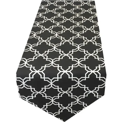 Zeren Home Black Chain Pattern Stain resistant Triangle Runner 100x25 cm