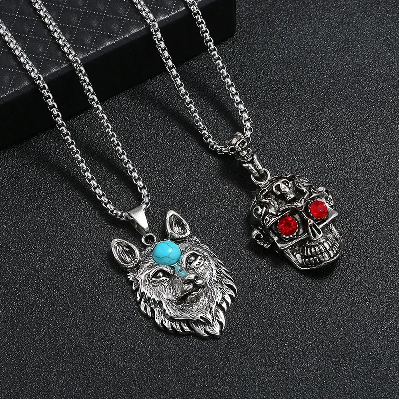 

Hot selling aggressive simple alloy Wolf head men necklace personality student accessories skull head necklace wholesale goth