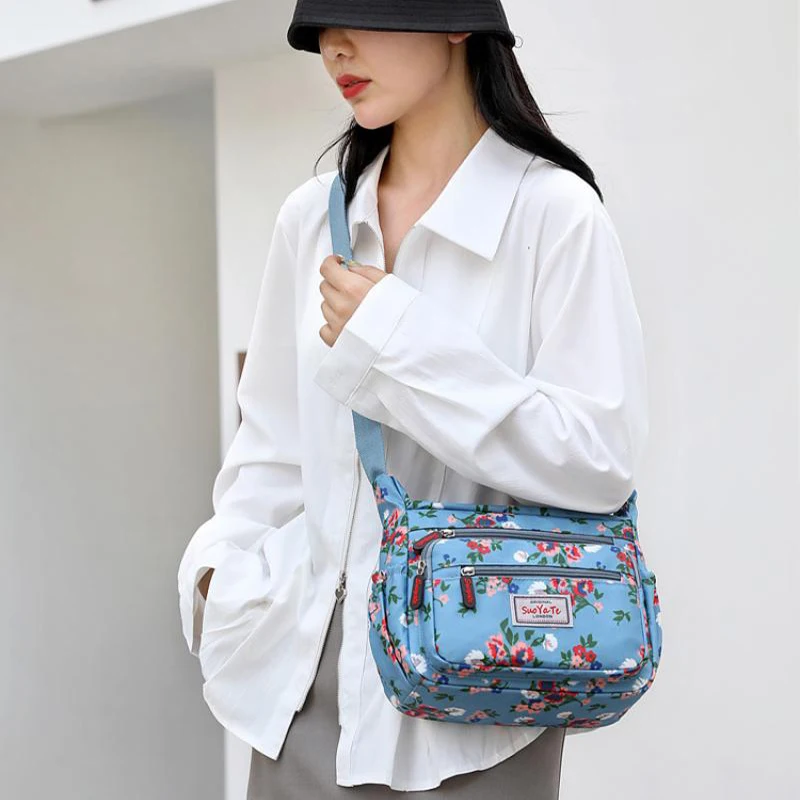 Multi-Pocket Women's Crossbody Bag Waterproof Nylon Casual Shoulder Bag Messenger Bag Designer Floral Pattern Zipper Handbags