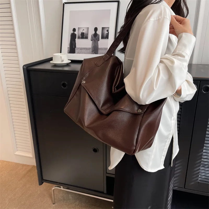 

Single Shoulder Bag Large Capacity Solid Color Women's New Fashionable Casual Commuting Western Style Handbag