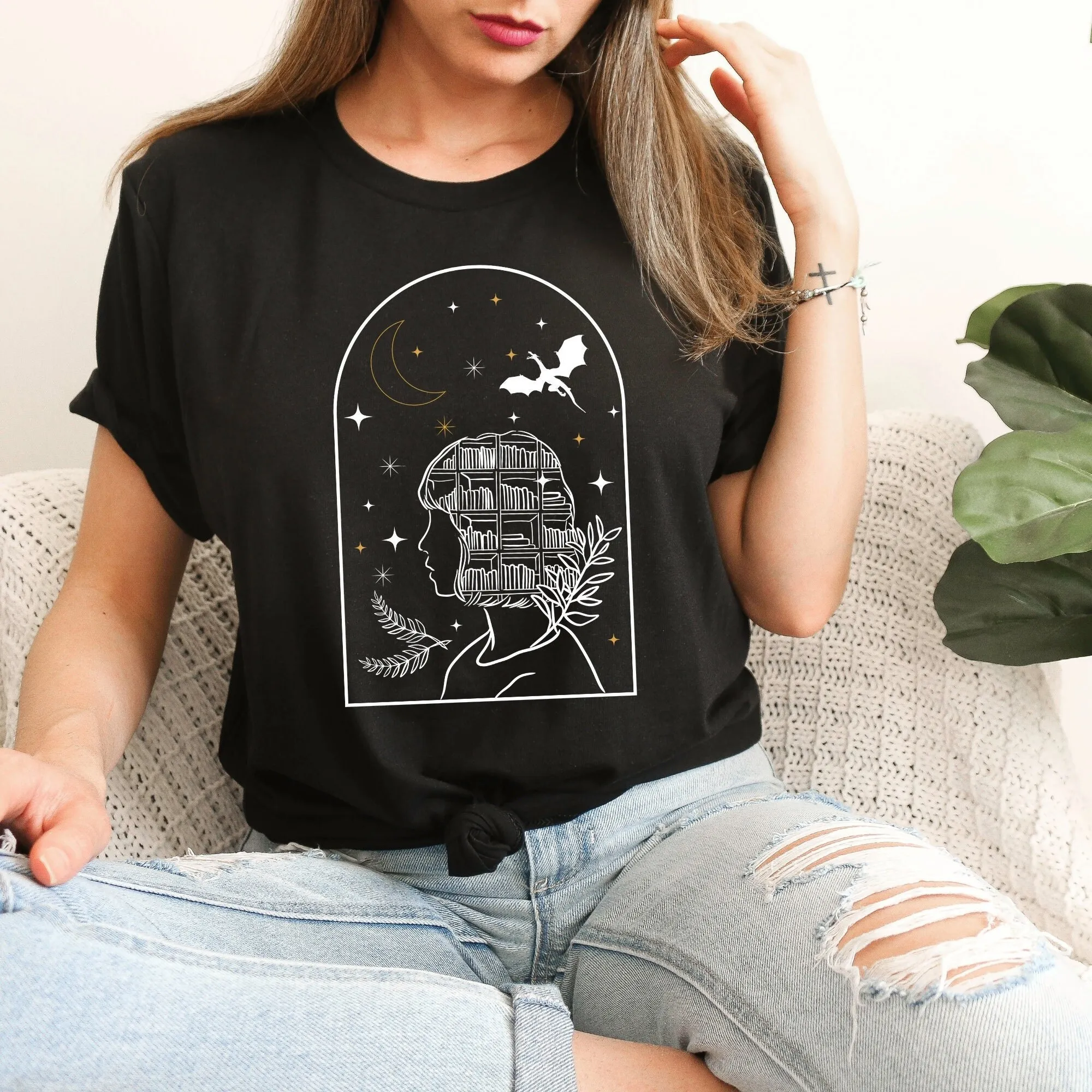 Bookish Fantasy Girl T Shirt Book Lover Romantasy Reader S For Bibliophile