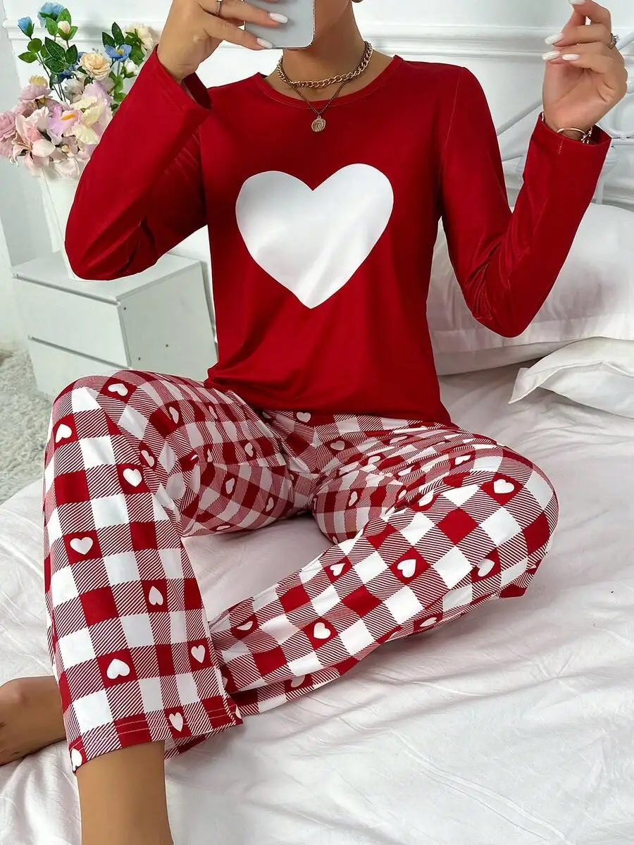

2-Piece Red Heart Print Pajama Set with Plaid Pants, Loose Fit Lounge Wear