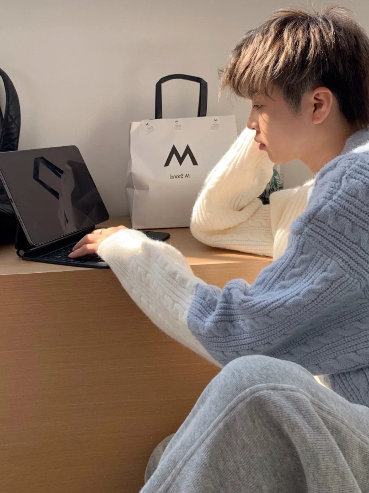 

Мужской зимний свитер оверсайз крупной вязки, высококачественный, с узором косы, в стиле колор-блок, для пар, верхняя одежда, с круглым вырезом, длинный рукав