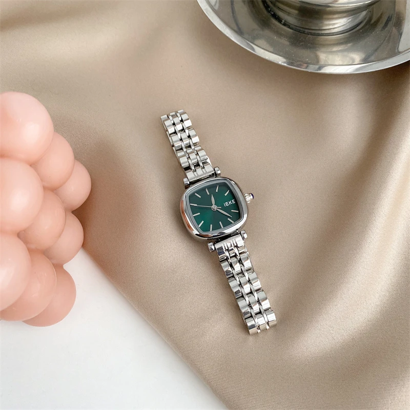 Высококачественные женские часы квадратной формы, повседневные, простые, элегантные и универсальные в стиле ретро, с небольшим стальным ремешком и циферблатом