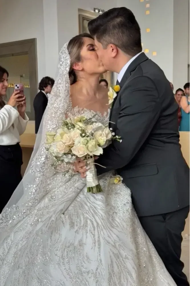 velo-de-novia-personalizado-2025-accesorios-de-boda-de-catedral-nupcial-de-encaje-completo-nuevo-tocado-de-lujo-con-diamantes-brillantes
