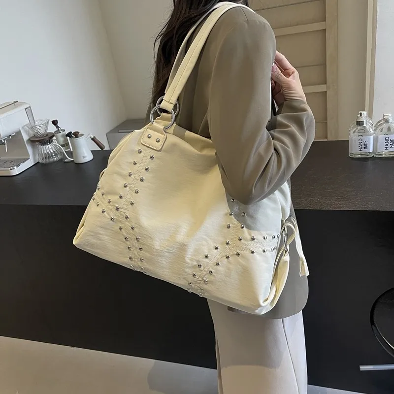 

Large Capacity Tote Bags for Woman Casual Rivet Purse and Handbags Lightweight Shopping Bag Designer Bag Сумка Женская Bolsa Sac