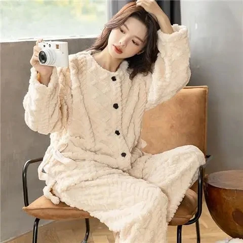 Winter New Warm Flannel Women Pajamas Set Long sleeved Trousers Sleepwear Nightgowns Coral Velvet Pyjamas Home Clothes