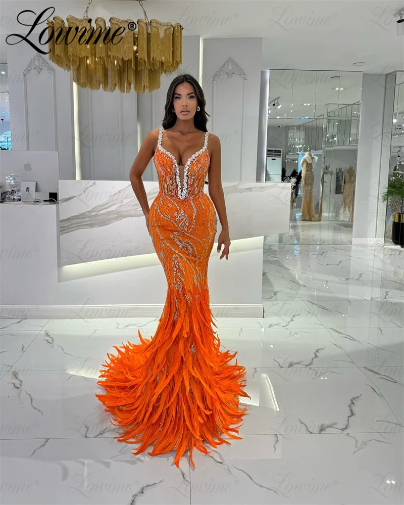 

Orange Feathers Long Mermaid Prom Dresses 2024 Spaghetti Straps Aso Ebi Crystals Beaded Evening Dress Robe De Soiree Party Gowns