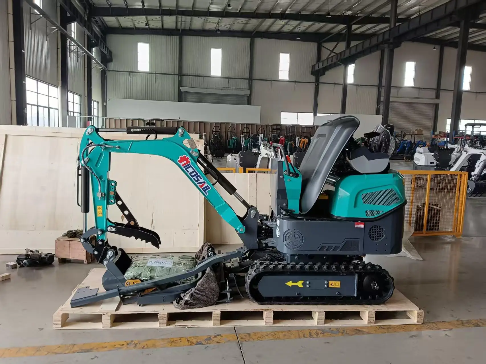 

Nicosail 1 Ton Euro 5 Mini Excavator Compact Digger for Swimming Pool Installation