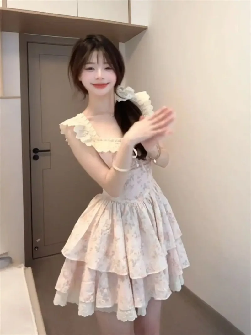 2025年新作 夏 花柄ワンピース レディース ノースリーブ フリルヘム レイヤードスカート スイートガール ハイウエスト スリム エレガント プリンセスドレス