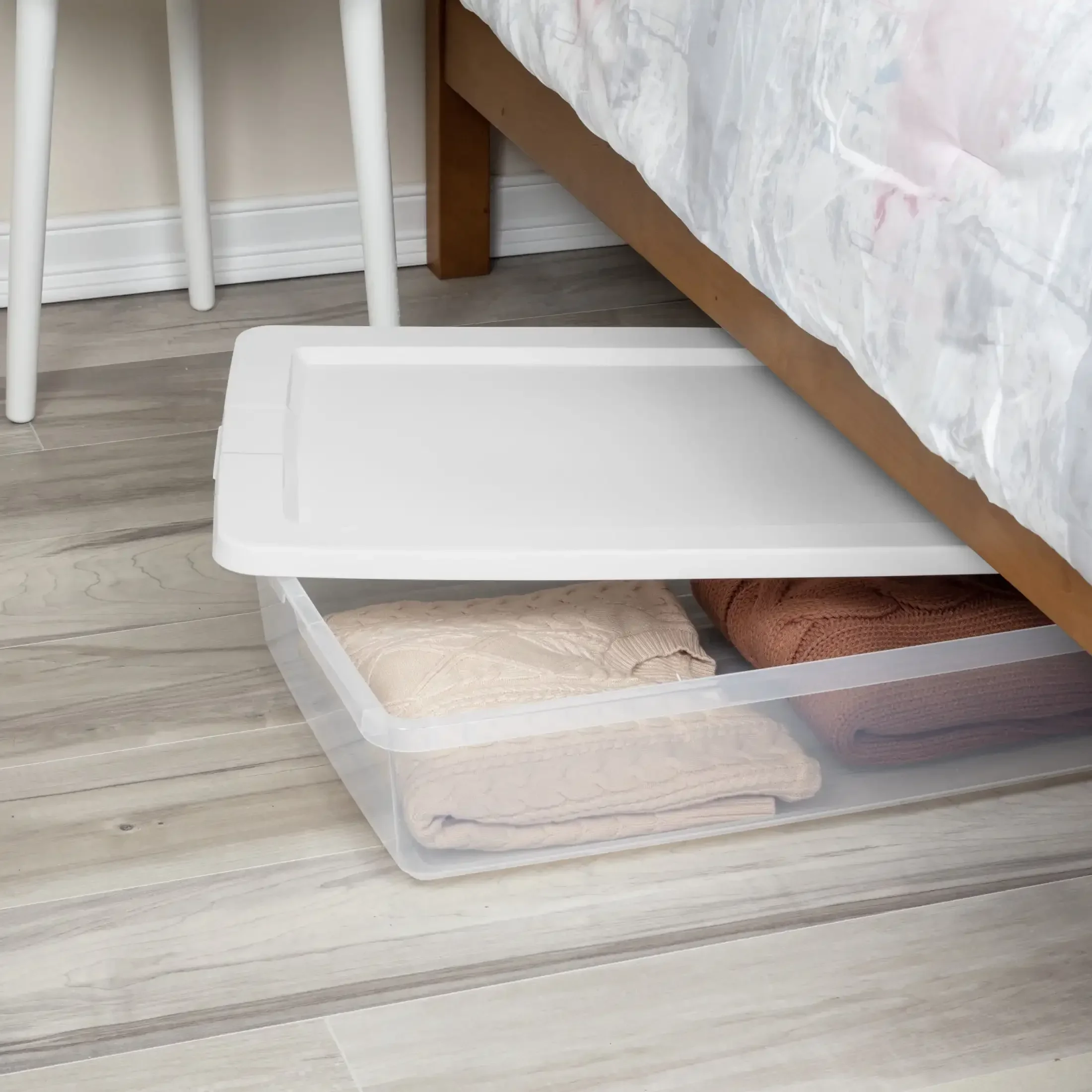 صندوق تخزين معقم، حاوية تخزين بلاستيكية شفافة سعة 41 لترًا مع غطاء سهل التركيب، باللون الأبيض