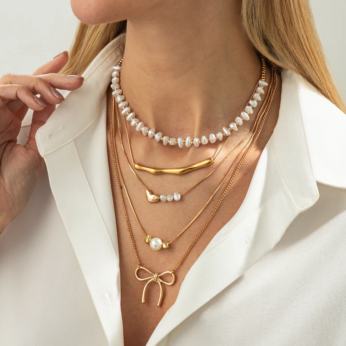 SHIXIN 5Pcs/Set Trendy Imitation Pearl Chokers Necklaces for Women Exquisite Gold Color Bowknot Heart Pendat Necklace Lady Gift