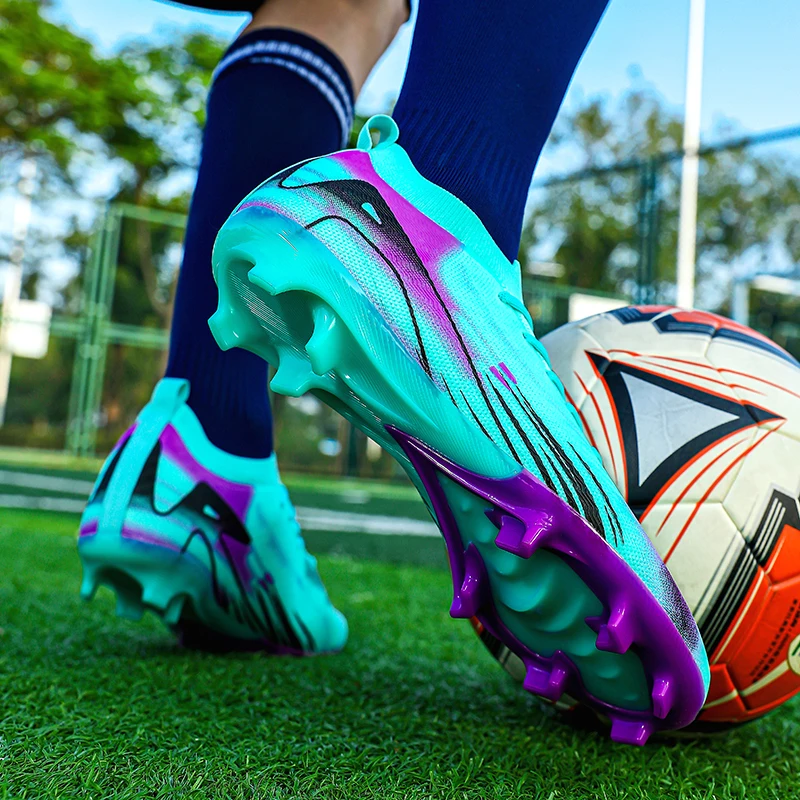 รองเท้าฟุตบอลชายหุ้มข้อกลาง รองเท้าฝึกซ้อมสตั๊ดคอร์ตสําหรับผู้ใหญ่ รองเท้าฝึกซ้อมกันลื่นน้ําหนักเบาสําหรับผู้หญิง