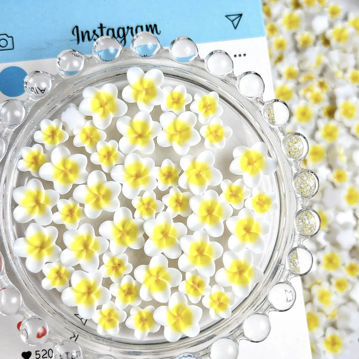 

50PCS Double Colors Simulated Small Flower Resin Nail Art Charms 3D Luminous Yellow White Blossoms Nail Decorations DIY Manicure