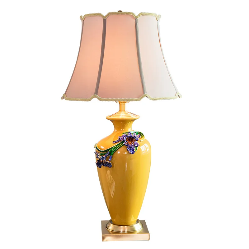 

American style, ceramic, light luxury desk lamp, postmodern, living room, luxury, all copper decoration