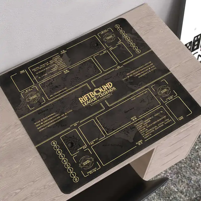 新しいリフトバウンドマップバトルカードプレイマットアニメーション漫画ゲーム周辺機器ダブルラバーカードバトルプレートシンプルミッドテーブルマット