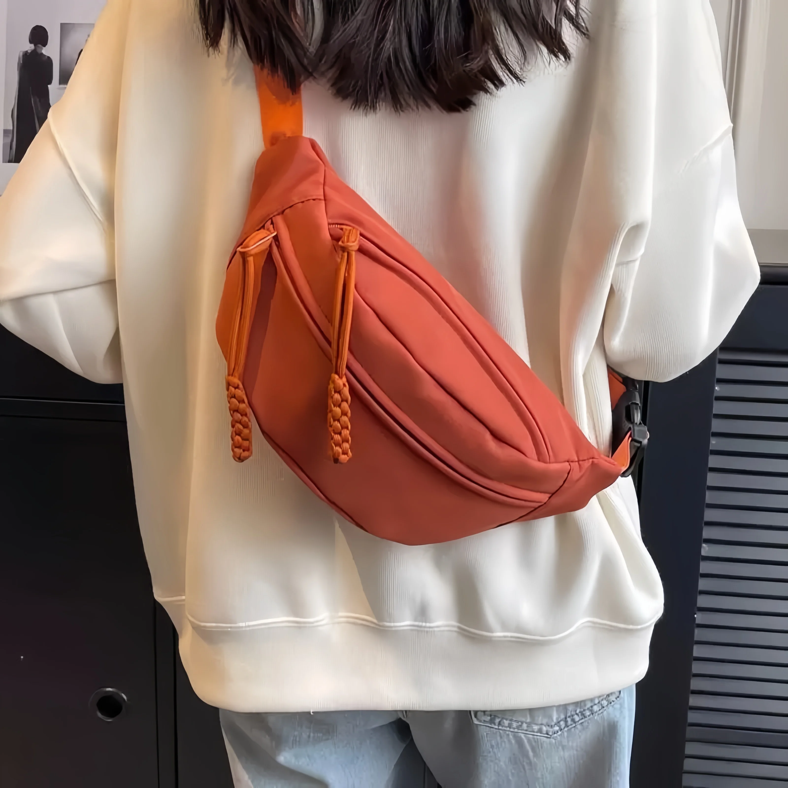 カジュアルキャンバスクロスボディチェストバッグ女性用春夏新スタイルスポーティ多用途インウエストバッグファッショナブルで実用的