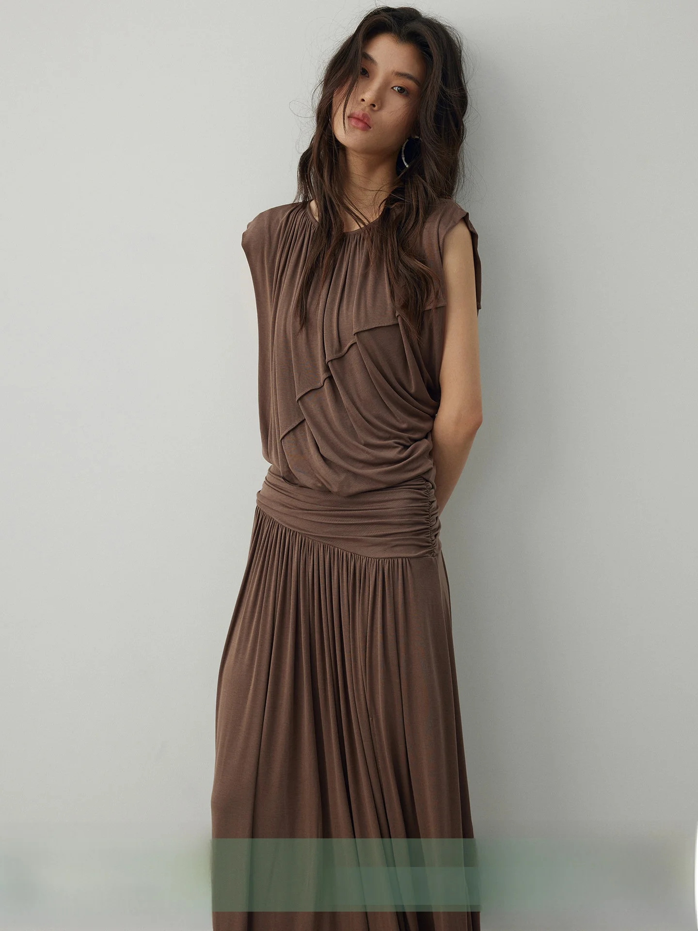 

KEARA Slimming Versatile U-Neck Knitted Pleated Sleeveless Top And High Waist Skirt Set Spring Summer Design Split Fashion Wo...