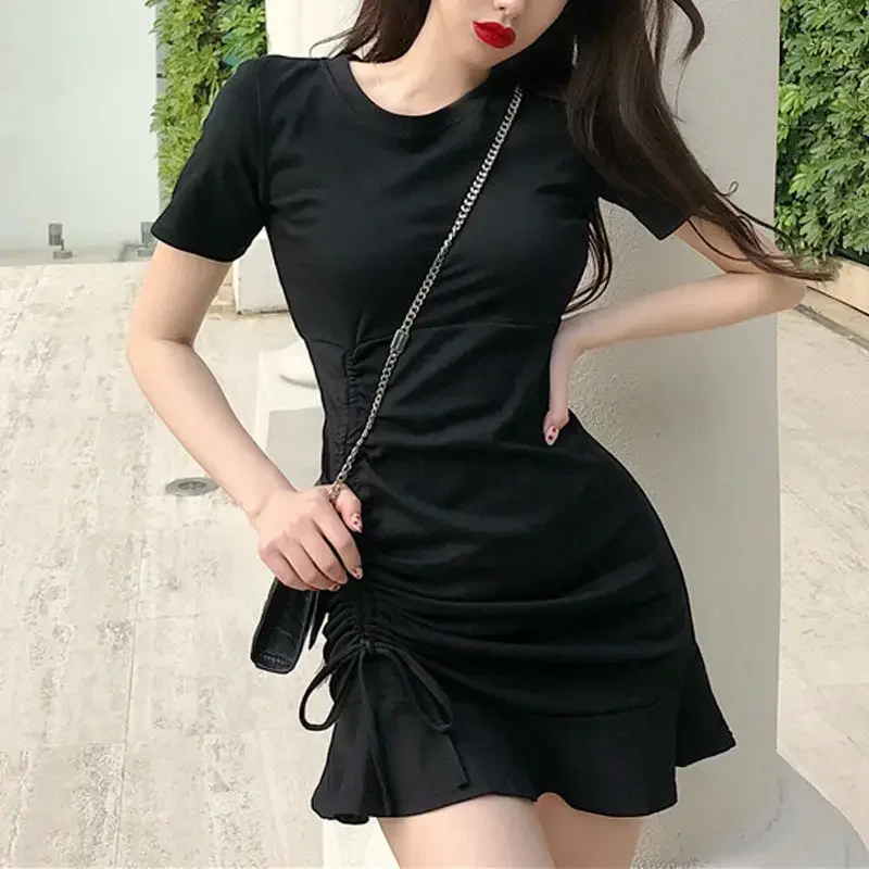 Vêtements chemise robes féminines 2025 robe à bandes pour femmes à volants Mini t-shirts courts une pièce Chic et élégant assez chaud ample X