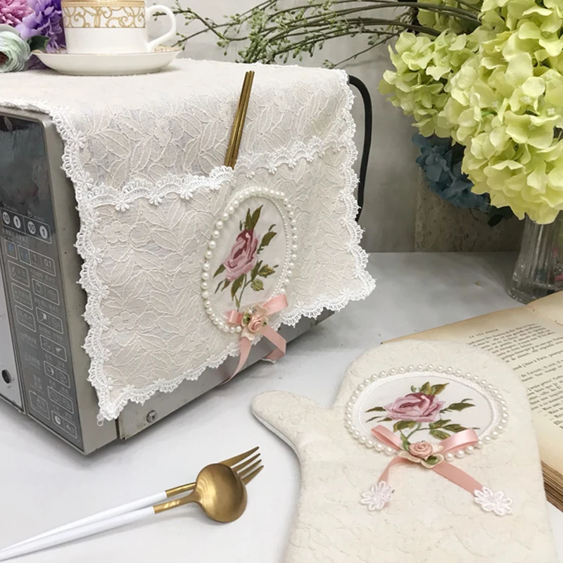 Retro Lace Oven Mitts Padded Microwave Oven Gloves Heat Insulation Anti-Scalding French White Pearl Kitchen Gloves Accessories