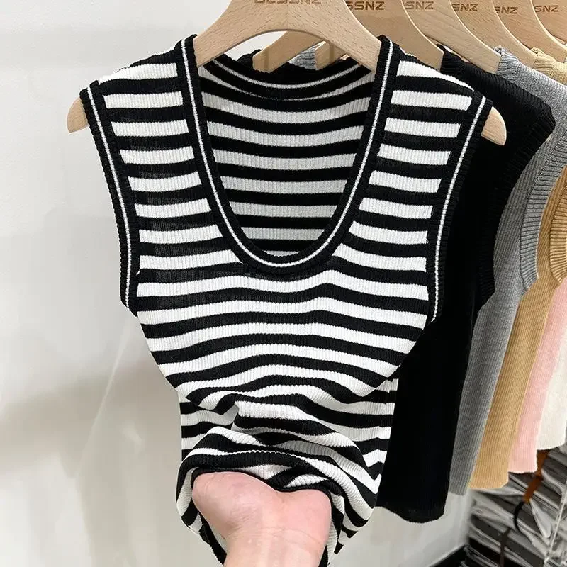 

Solid Color Slim Ice Silk U-neck Knitwear Women's Vest Premium Clavicle Thin Shoulder Top Women's Summer Knitted Top