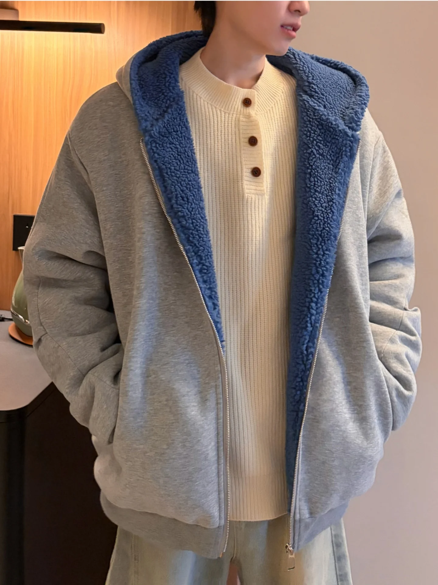 

Мужская зимняя теплая повседневная куртка из хлопка с капюшоном на меху из овчины, молодежная модная, на молнии, для электронной коммерции