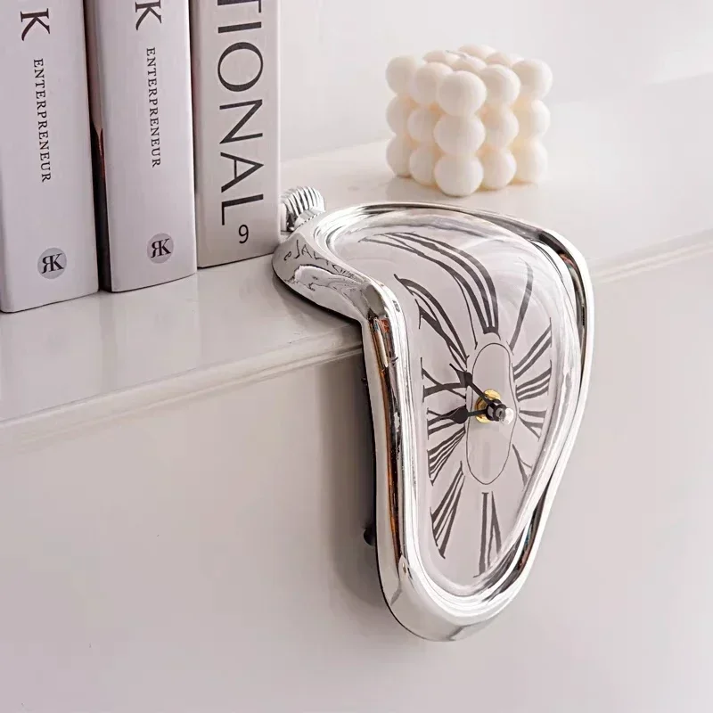2026 New Novel Surreal Melting Distorted Wall Clocks Surrealist Salvador Dali Style Wall Watch Decoration Gift Home Garden